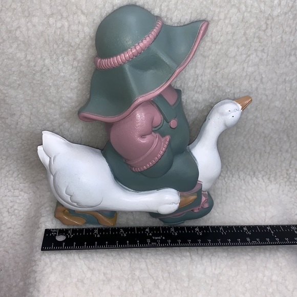 Burwood 2 piece Country Goose boy and girl plastic wall hanging set pastel color - Picture 4 of 10